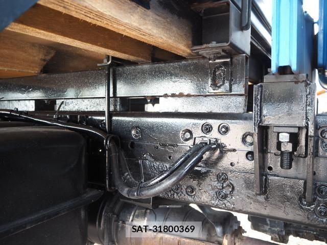 Isuzu ELF TRUCK 2011-01 6611668-20