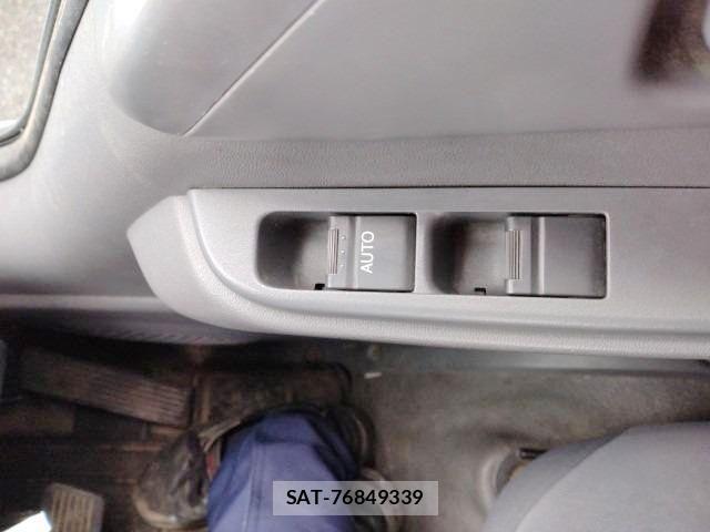 Isuzu ELF TRUCK 2016-05 6611683-11