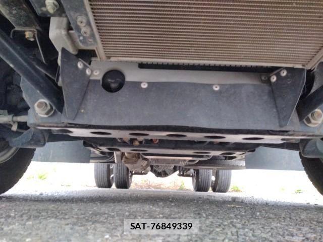 Isuzu ELF TRUCK 2016-05 6611683-17