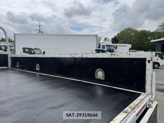 Isuzu ELF TRUCK 2018-10 6611667-10