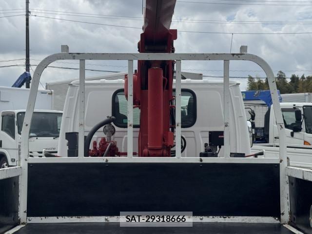 Isuzu ELF TRUCK 2018-10 6611667-12