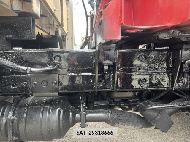 Isuzu ELF TRUCK 2018-10 6611667-22