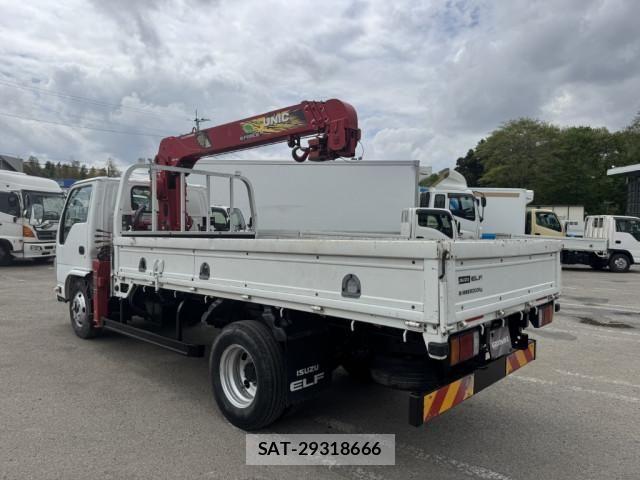 Isuzu ELF TRUCK 2018-10 6611667-3