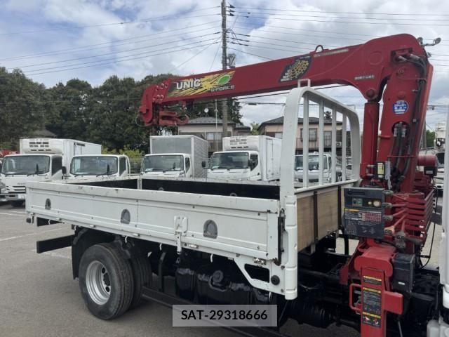 Isuzu ELF TRUCK 2018-10 6611667-5