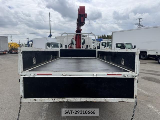 Isuzu ELF TRUCK 2018-10 6611667-8