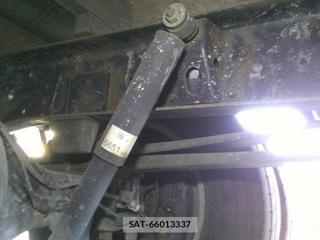 Isuzu ELF TRUCK 2015-11 6611702-14