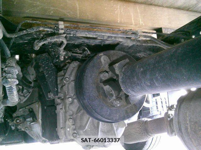 Isuzu ELF TRUCK 2015-11 6611702-15