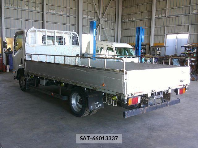 Isuzu ELF TRUCK 2015-11 6611702-3