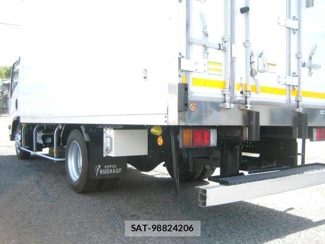 Isuzu ELF TRUCK 2018-04 6611681-14