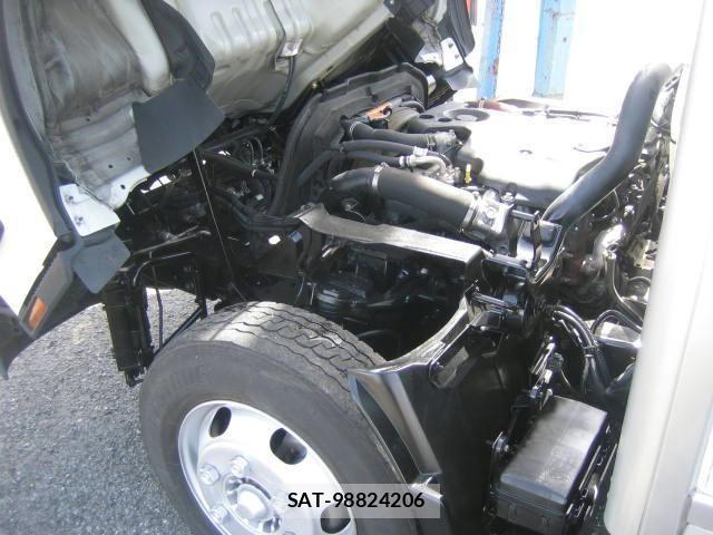Isuzu ELF TRUCK 2018-04 6611681-19