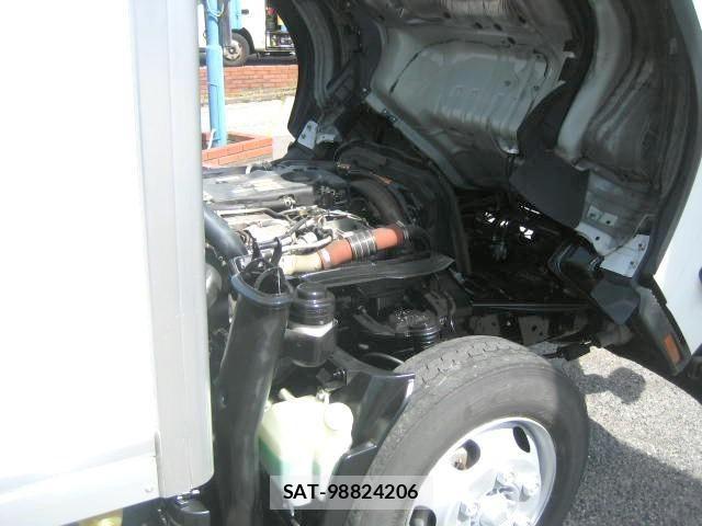 Isuzu ELF TRUCK 2018-04 6611681-20