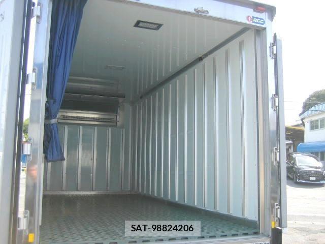 Isuzu ELF TRUCK 2018-04 6611681-6