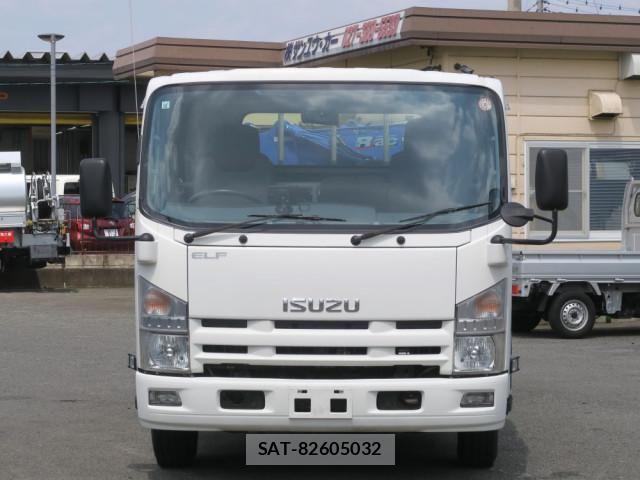 Isuzu ELF TRUCK 2012-10 6611671-16