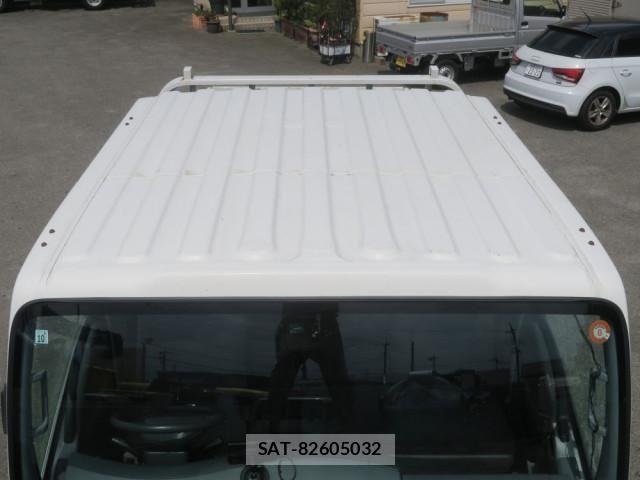 Isuzu ELF TRUCK 2012-10 6611671-18