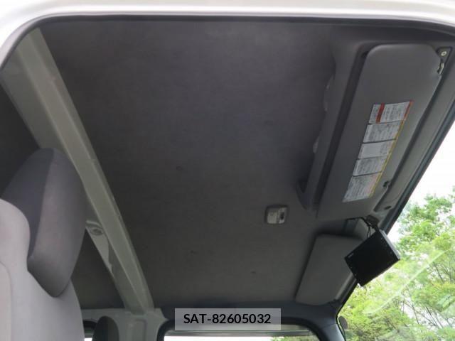 Isuzu ELF TRUCK 2012-10 6611671-21