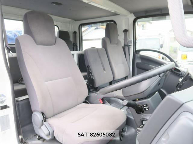 Isuzu ELF TRUCK 2012-10 6611671-23