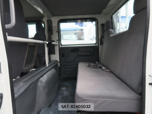 Isuzu ELF TRUCK 2012-10 6611671-25