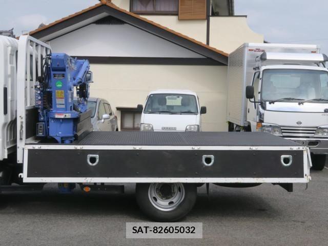 Isuzu ELF TRUCK 2012-10 6611671-3