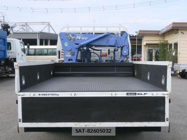 Isuzu ELF TRUCK 2012-10 6611671-5
