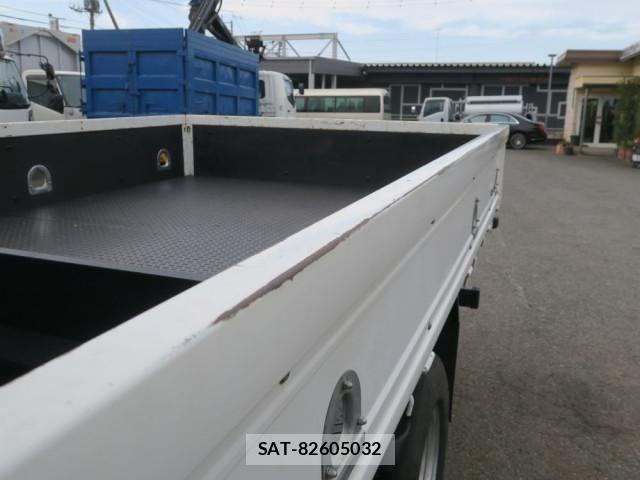 Isuzu ELF TRUCK 2012-10 6611671-6