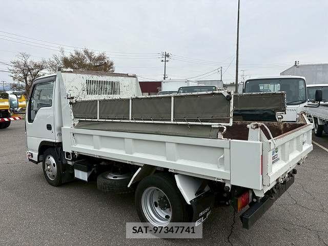 Isuzu ELF TRUCK 2021-02 6611673-3