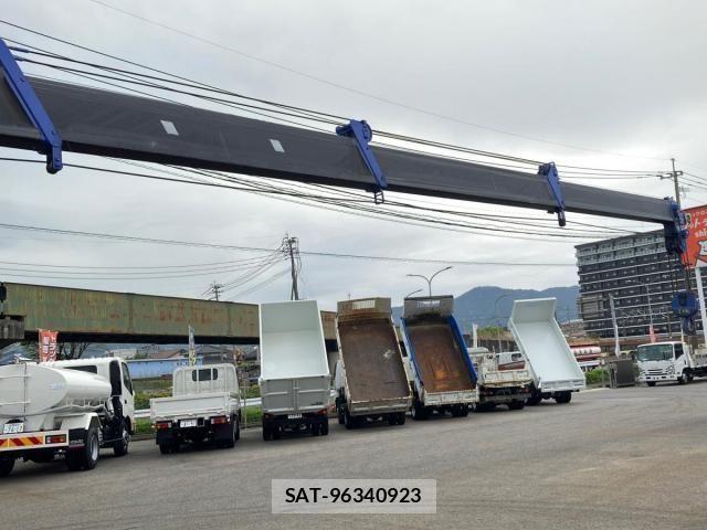 Isuzu ELF TRUCK 2018-12 6611655-12