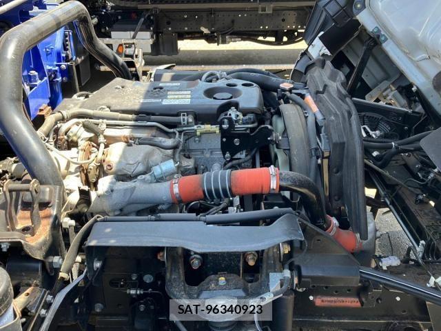Isuzu ELF TRUCK 2018-12 6611655-17