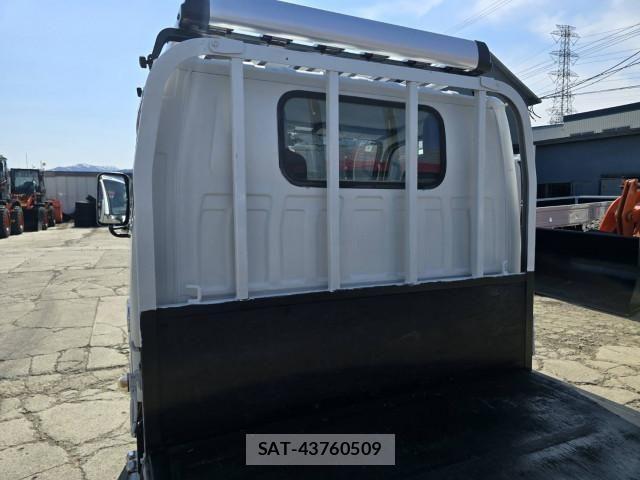 Isuzu ELF TRUCK 2019-03 6641516-12