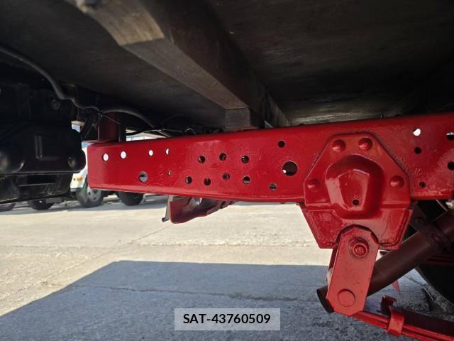 Isuzu ELF TRUCK 2019-03 6641516-18