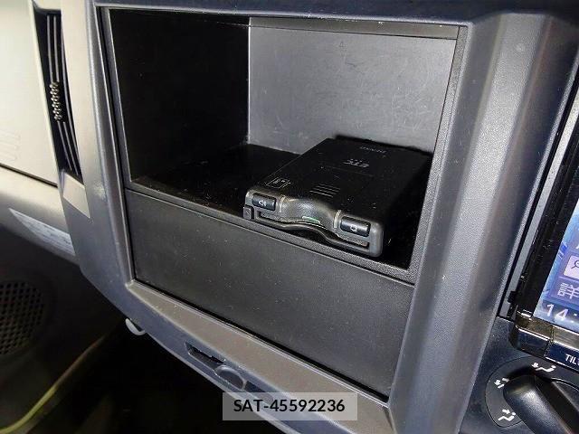 Isuzu ELF TRUCK 2021-02 6641514-11