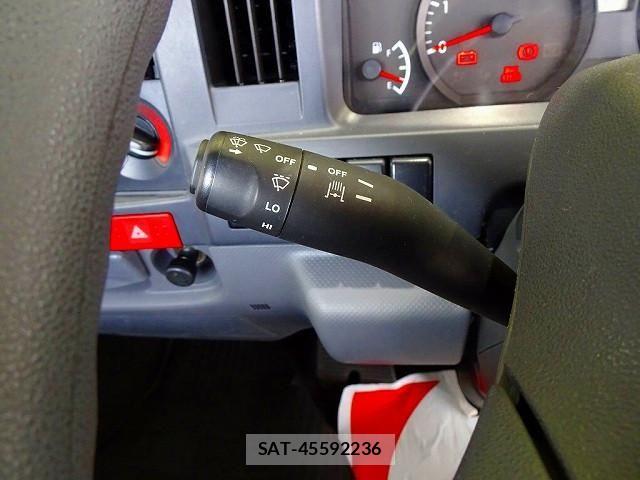 Isuzu ELF TRUCK 2021-02 6641514-18