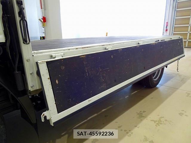 Isuzu ELF TRUCK 2021-02 6641514-26
