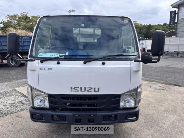Isuzu ELF TRUCK 2017-02 6641519-1