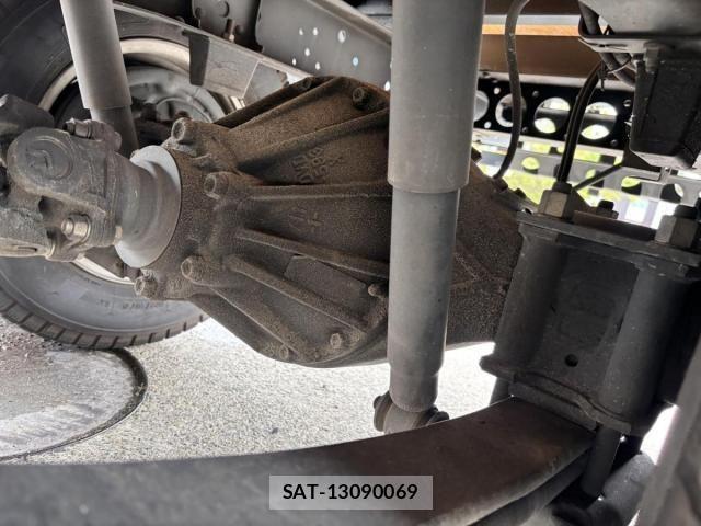 Isuzu ELF TRUCK 2017-02 6641519-25