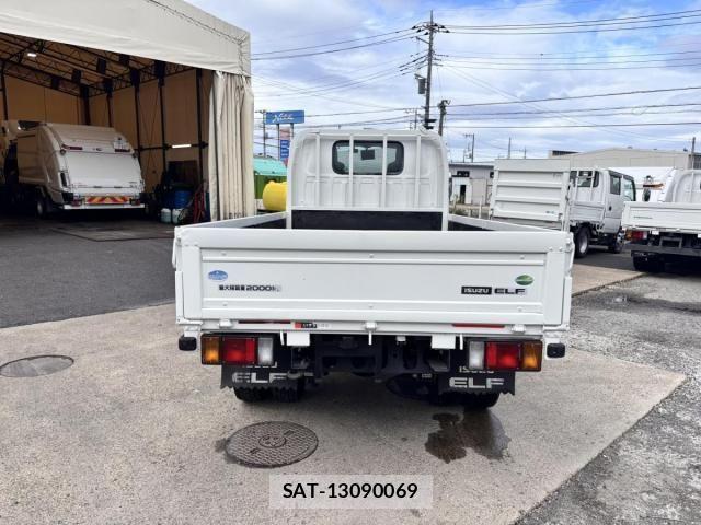 Isuzu ELF TRUCK 2017-02 6641519-5