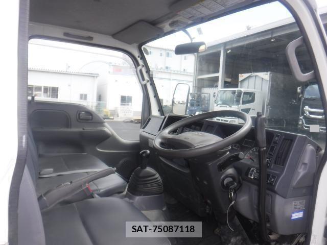 Isuzu ELF TRUCK 2018-12 6641515-20
