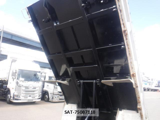 Isuzu ELF TRUCK 2018-12 6641515-8