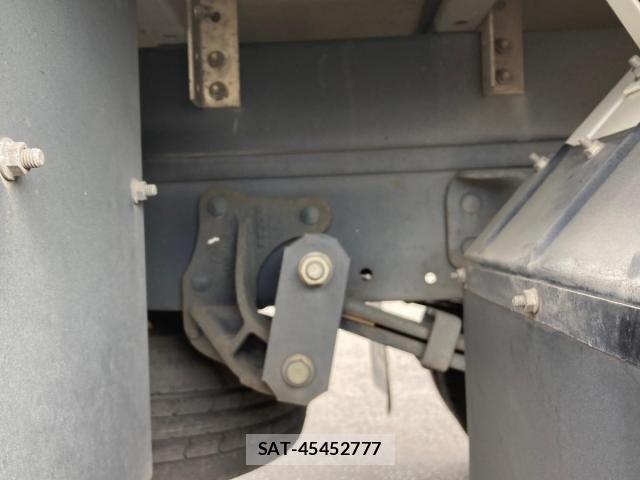 Isuzu ELF TRUCK 2016-07 6641521-10