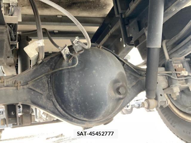 Isuzu ELF TRUCK 2016-07 6641521-12