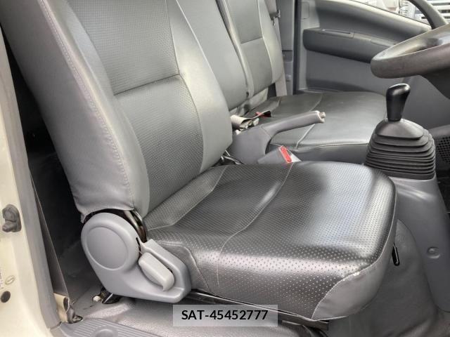 Isuzu ELF TRUCK 2016-07 6641521-15