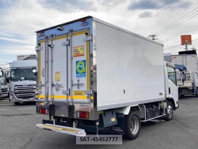 Isuzu ELF TRUCK 2016-07 6641521-2