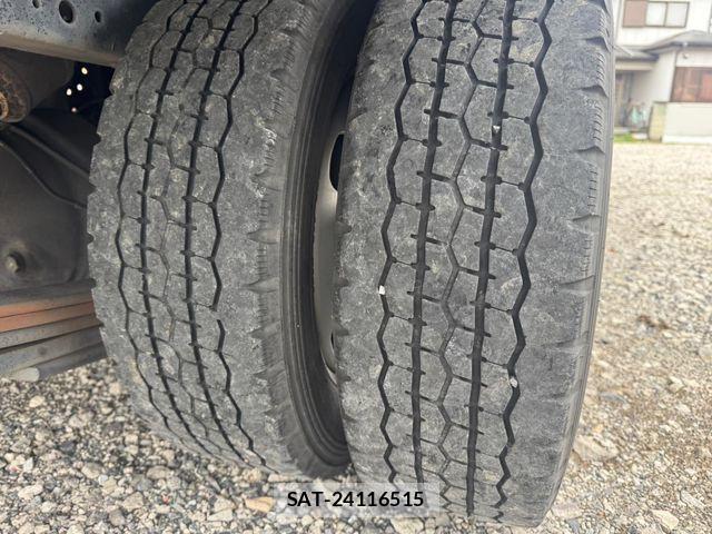 Isuzu ELF TRUCK 2005-02 6671215-27