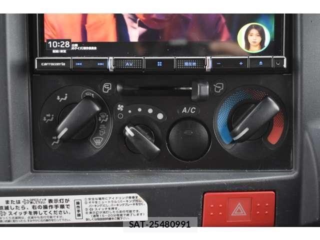 Isuzu ELF TRUCK 2015-09 6671212-24