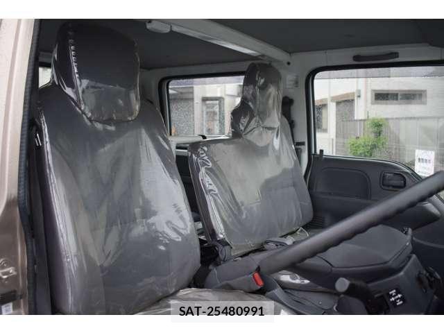 Isuzu ELF TRUCK 2015-09 6671212-4