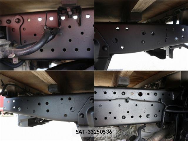 Isuzu ELF TRUCK 2013-02 6671213-14