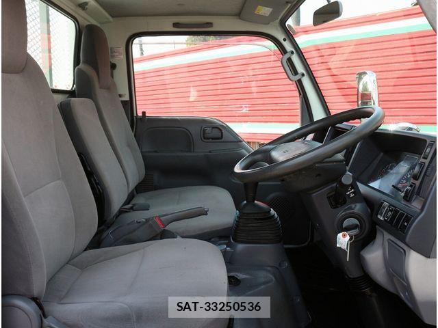 Isuzu ELF TRUCK 2013-02 6671213-22