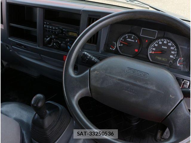 Isuzu ELF TRUCK 2013-02 6671213-23