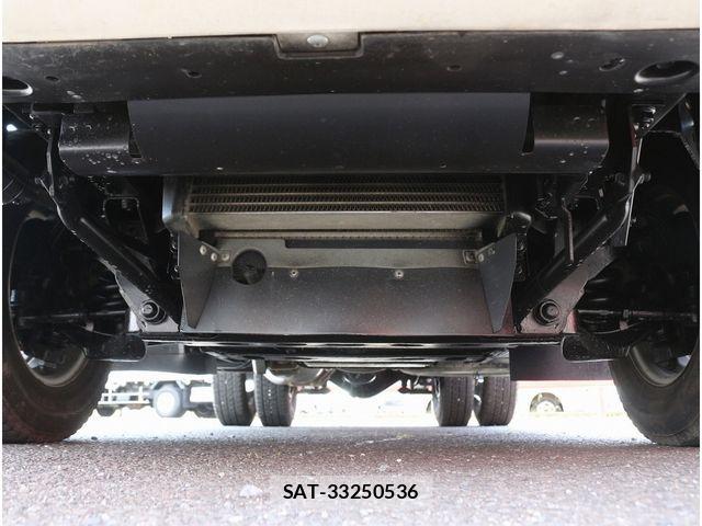Isuzu ELF TRUCK 2013-02 6671213-27