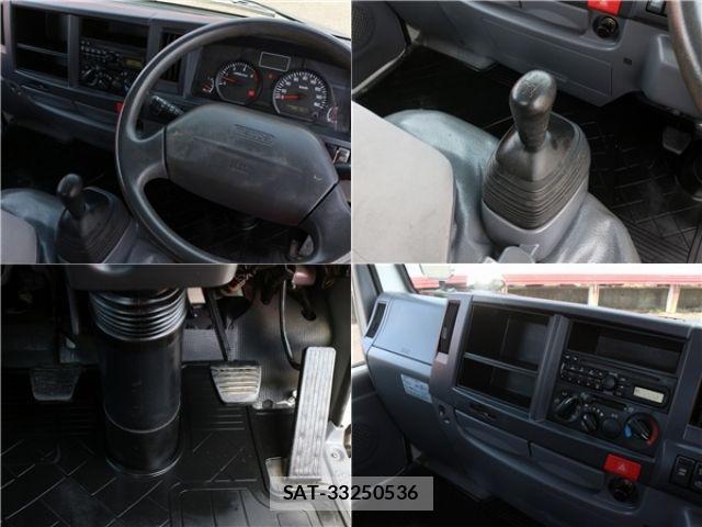 Isuzu ELF TRUCK 2013-02 6671213-8