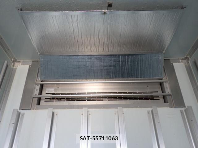 Isuzu ELF TRUCK 2018-02 6675834-11